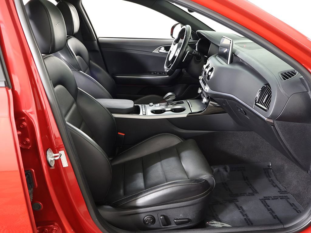 Used 2018 Kia Stinger GT2 AWD/4WD image 35