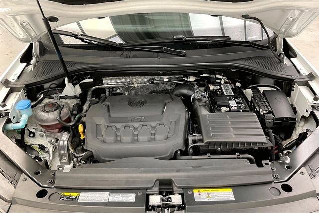 Used 2021 Volkswagen Tiguan SEL w/ 2-Row Tiguan MDO Package AWD/4WD image 29
