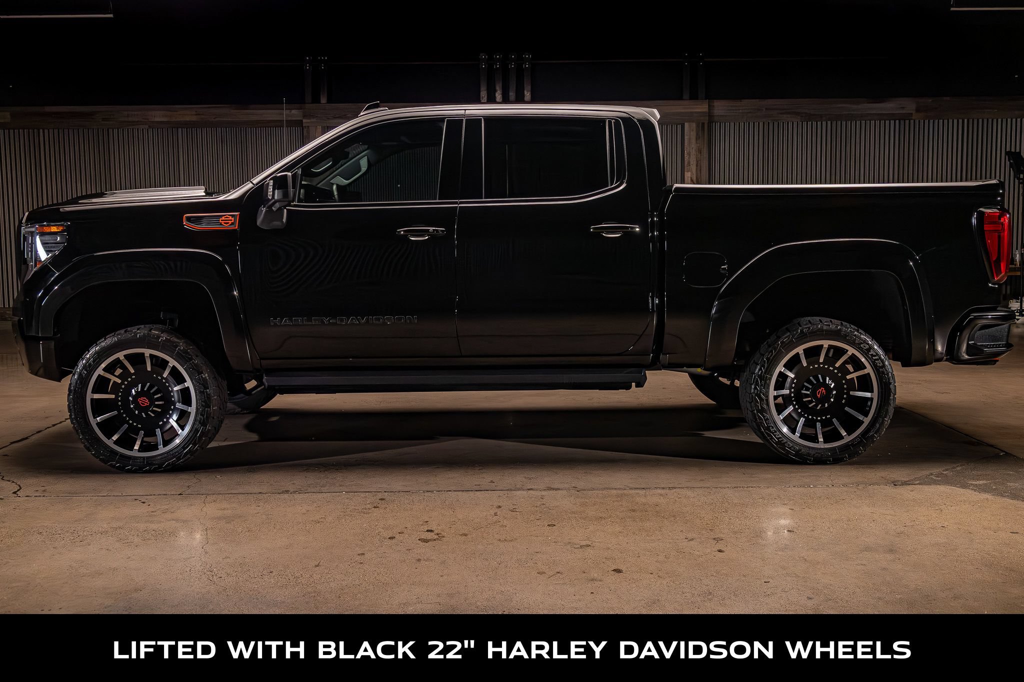 Used 2023 GMC Sierra 1500 AT4 w/ AT4 Premium Package AWD/4WD image 5