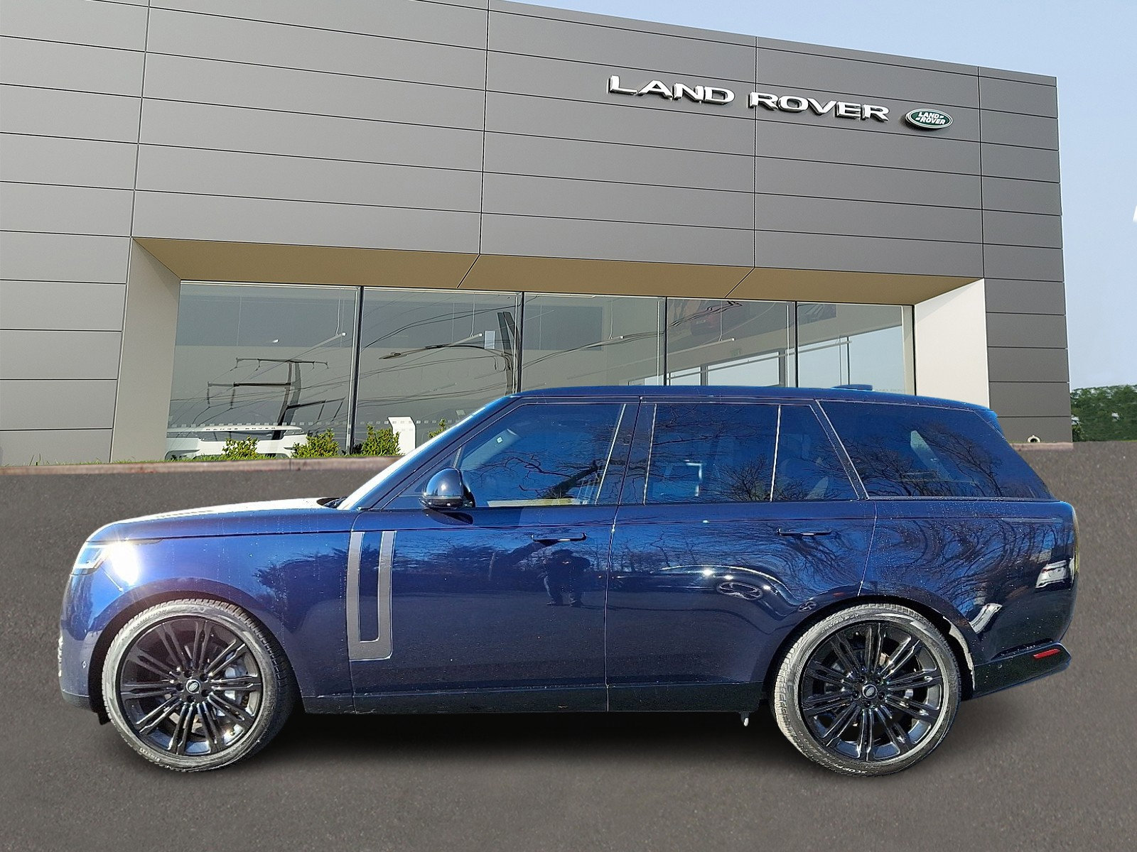 Used 2023 Land Rover Range Rover SE image 6
