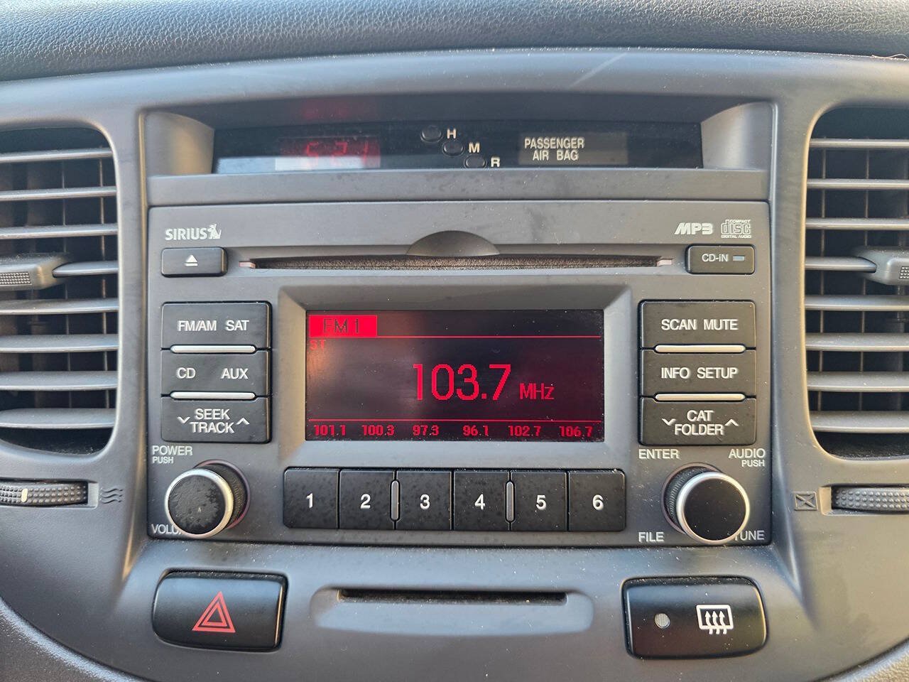Used 2010 Kia Rio5 w/ Value Pkg FWD image 25