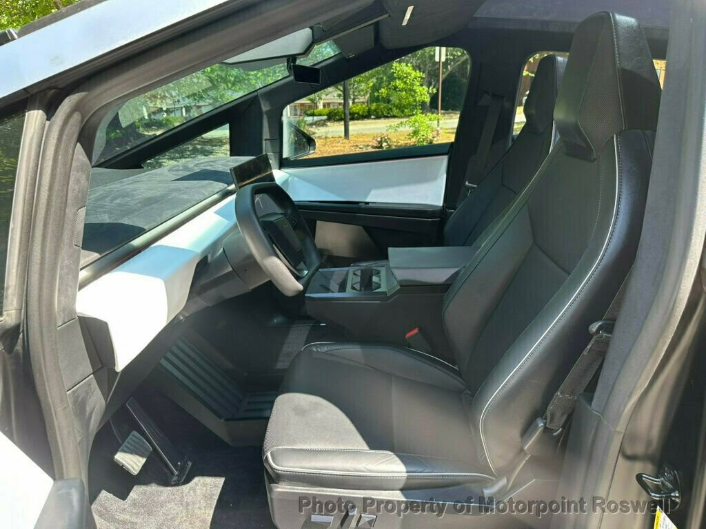 Used 2024 Tesla Cybertruck Cyberbeast AWD/4WD image 9