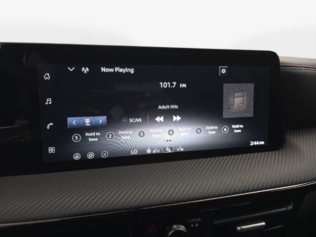 New 2027 Nissan Kicks SR w/ SR Premium Package FWD image 22