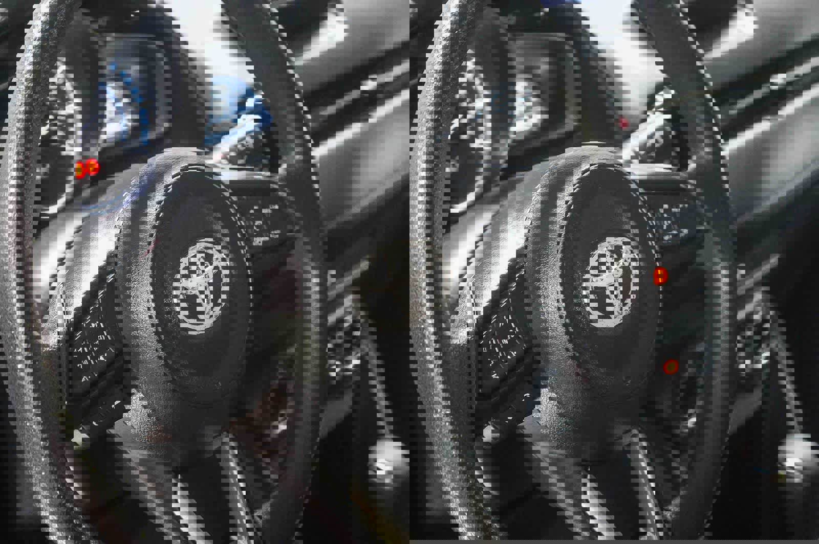 Certified 2020 Toyota Yaris LE image 21