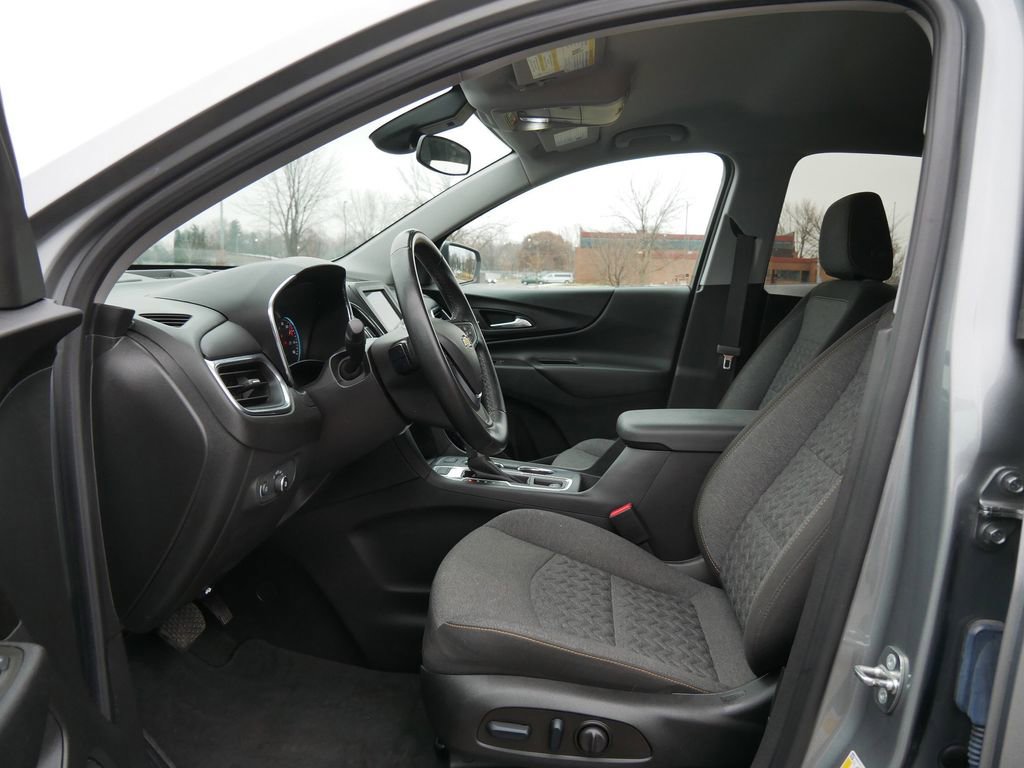 Used 2023 Chevrolet Equinox LT image 11