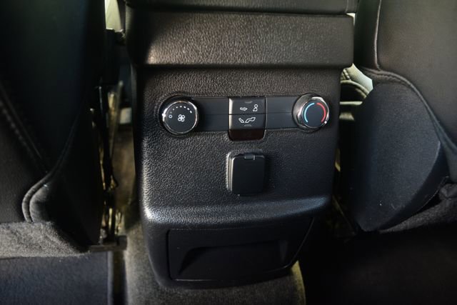 Used 2017 Ford Explorer XLT w/ Equipment Group 202A AWD/4WD image 19