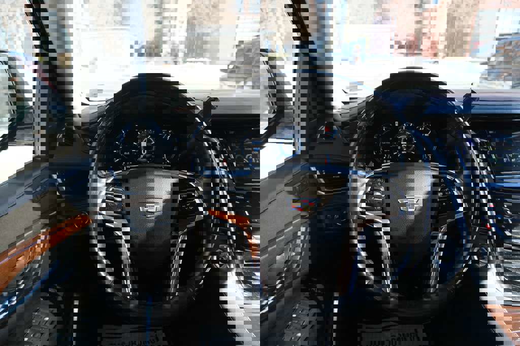 Used 2020 Cadillac Escalade Luxury image 34