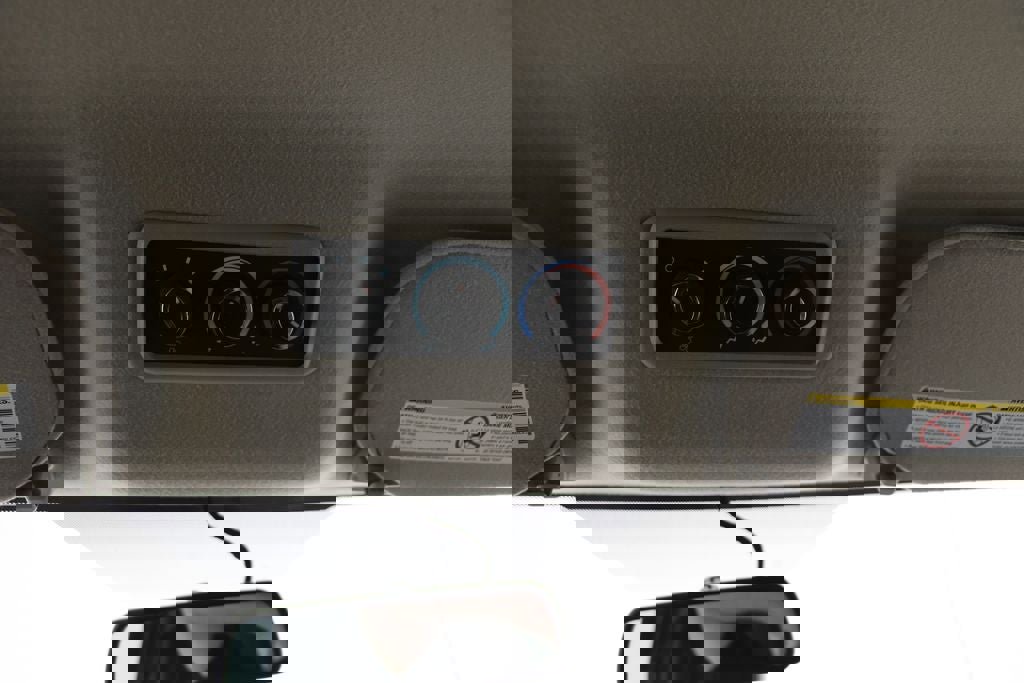 Used 2023 Chevrolet Express 3500 LS image 22