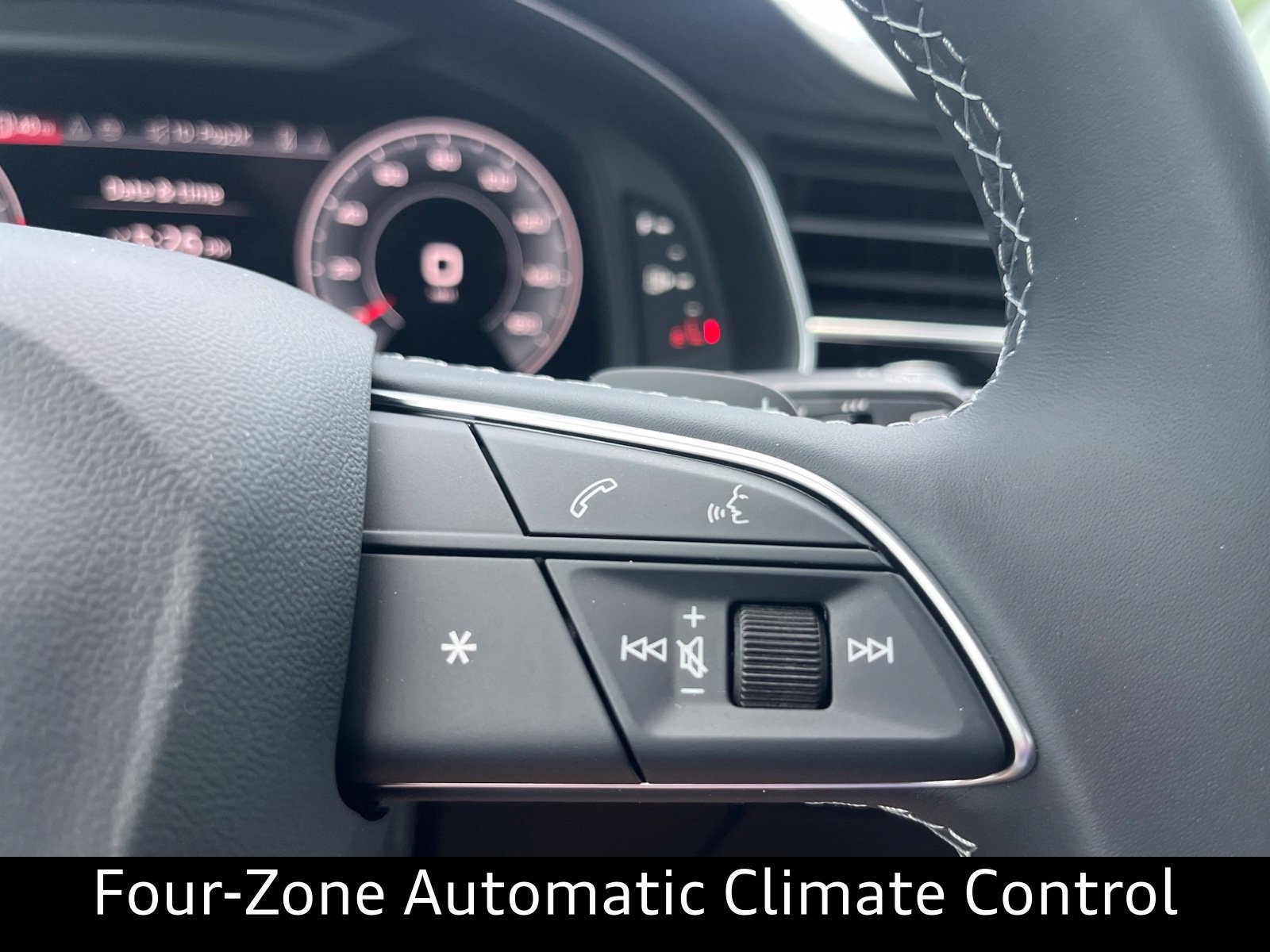 New 2026 Audi Q7 3.0T Prestige AWD/4WD image 11