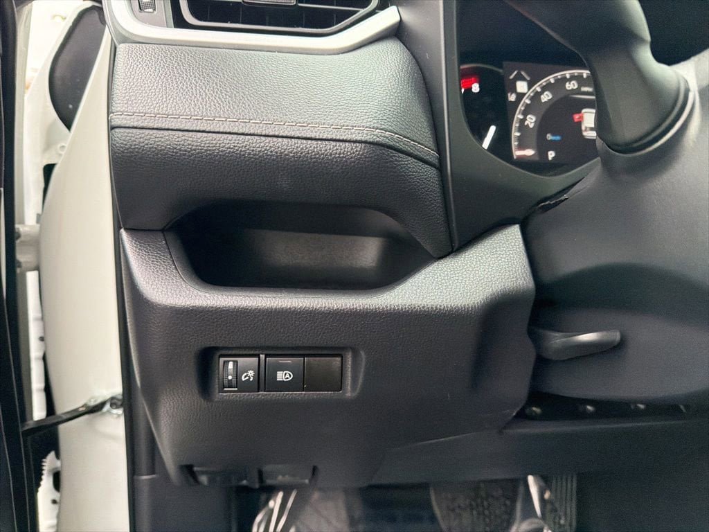 Certified 2025 Toyota RAV4 XLE AWD/4WD image 21