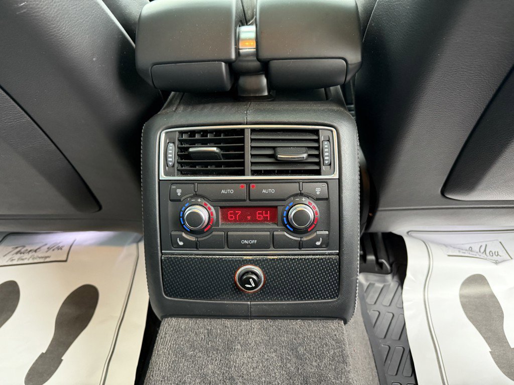 Used 2009 Audi S8 image 27