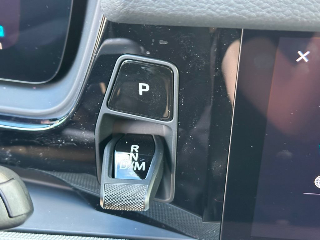 Certified 2026 Porsche Cayenne AWD/4WD image 31