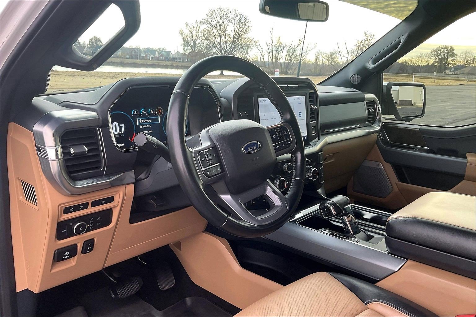 Used 2022 Ford F150 Lariat w/ Max Trailer Tow Package image 14