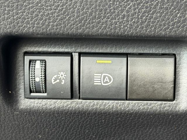 Certified 2021 Toyota RAV4 LE image 35