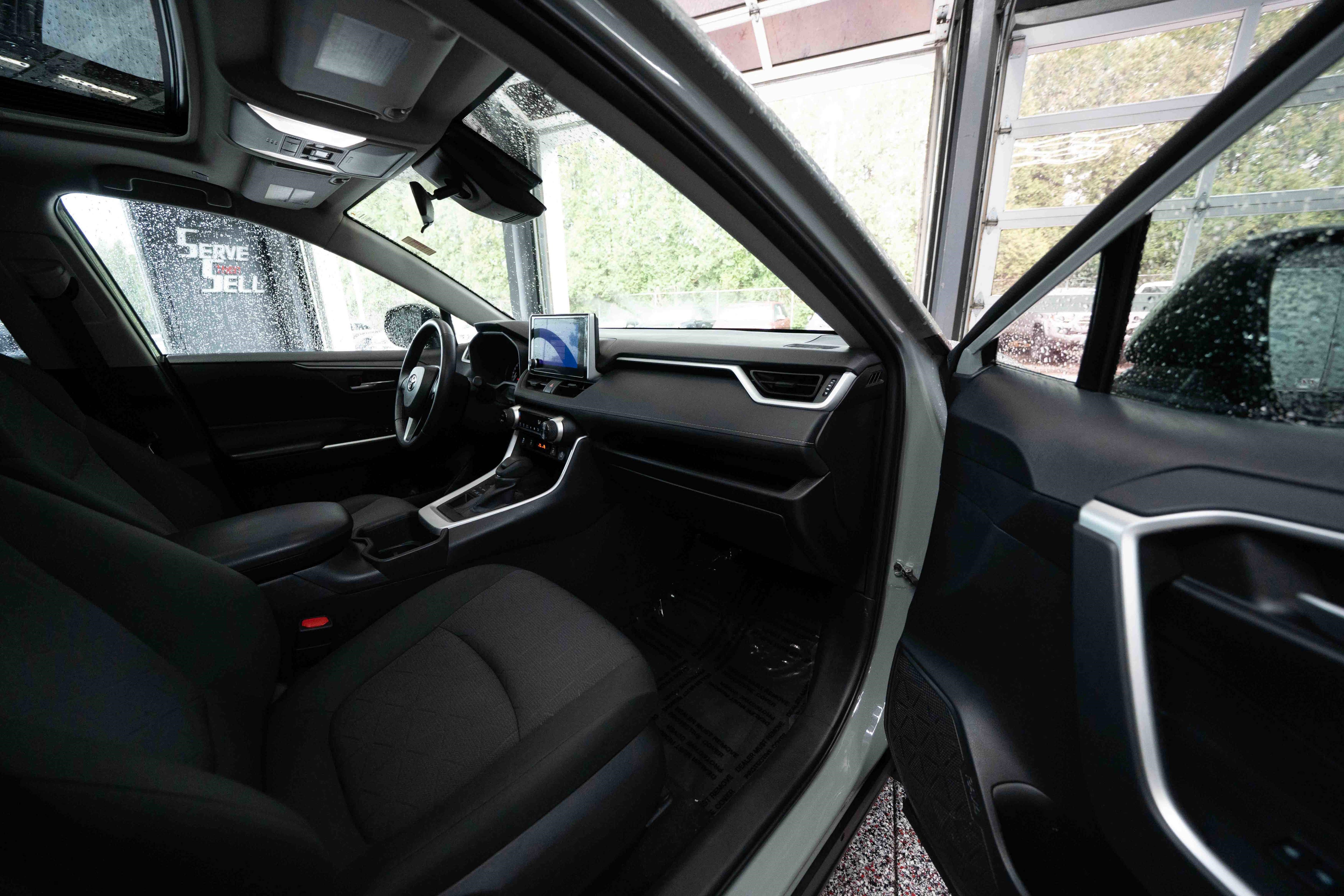 Used 2023 Toyota RAV4 XLE w/ Convenience Package AWD/4WD image 30