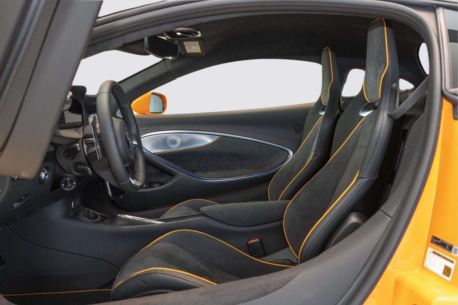 New 2026 McLaren Artura RWD image 13