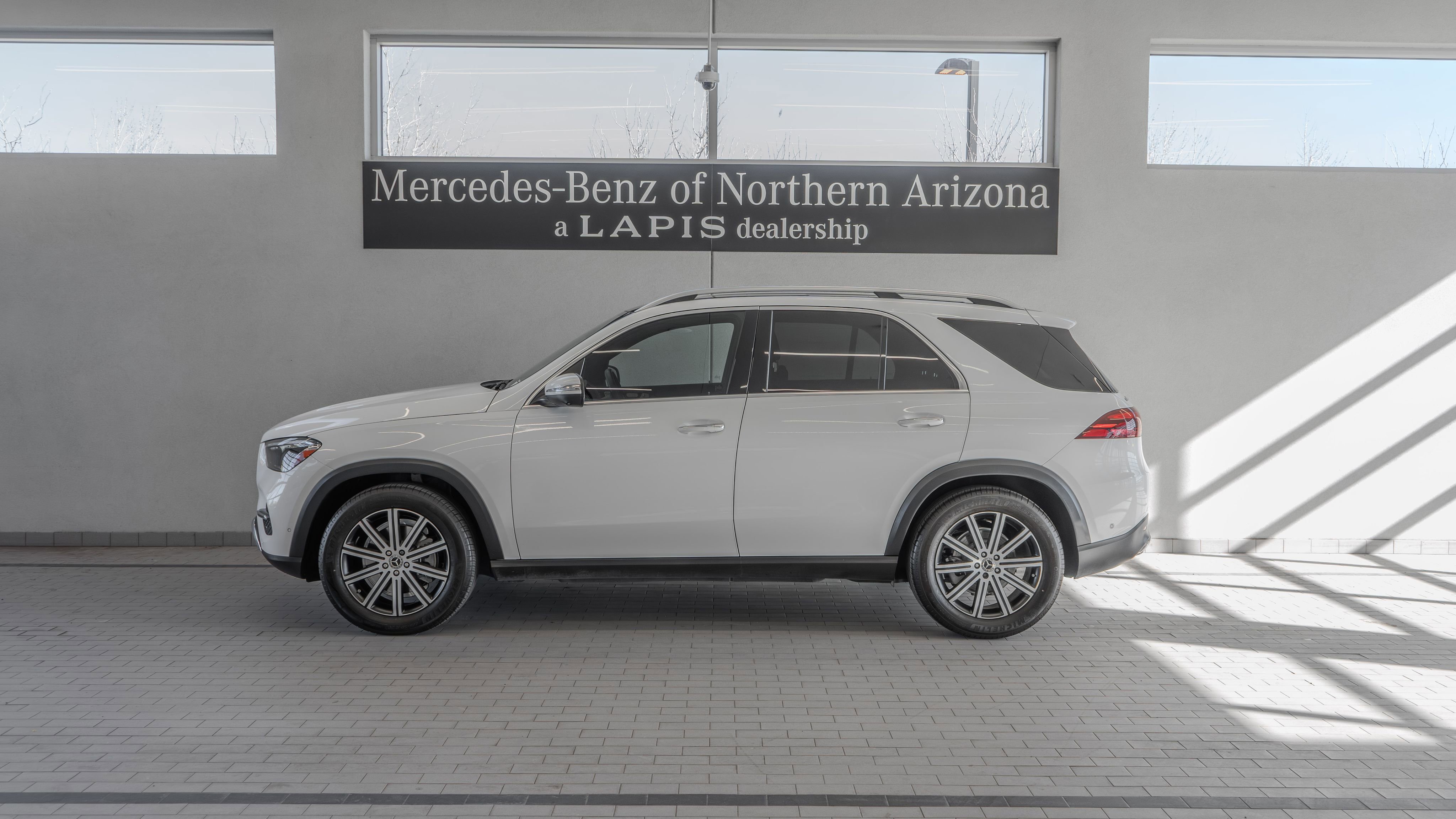 Certified 2024 Mercedes-Benz GLE 350 4MATIC image 2