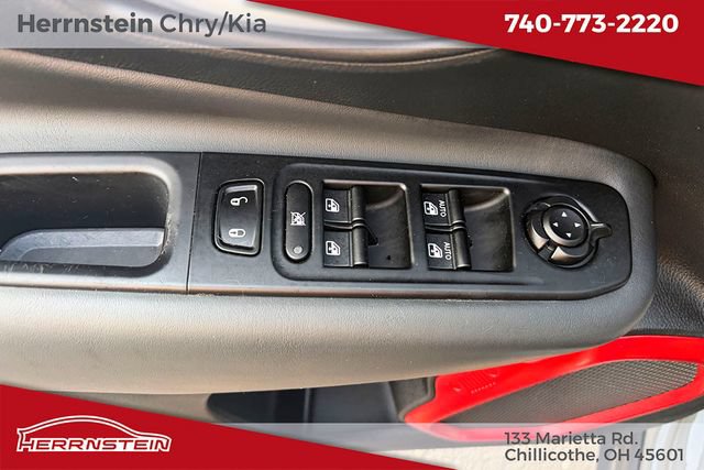 Used 2022 Jeep Renegade Trailhawk AWD/4WD image 15