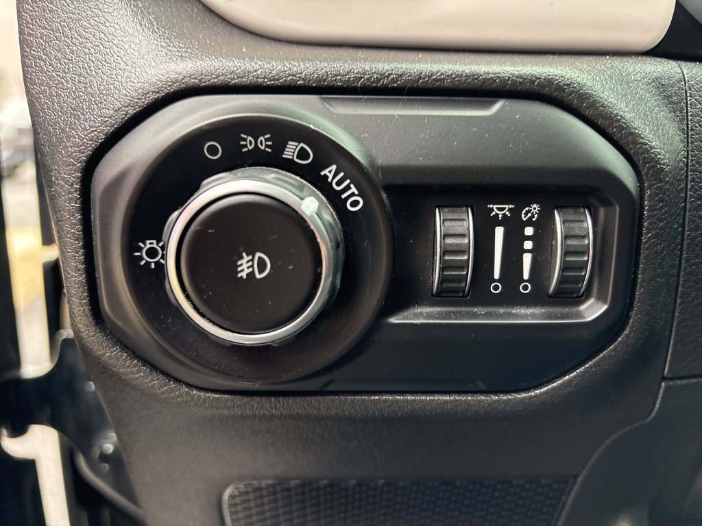 Used 2021 Jeep Wrangler Unlimited Islander image 40