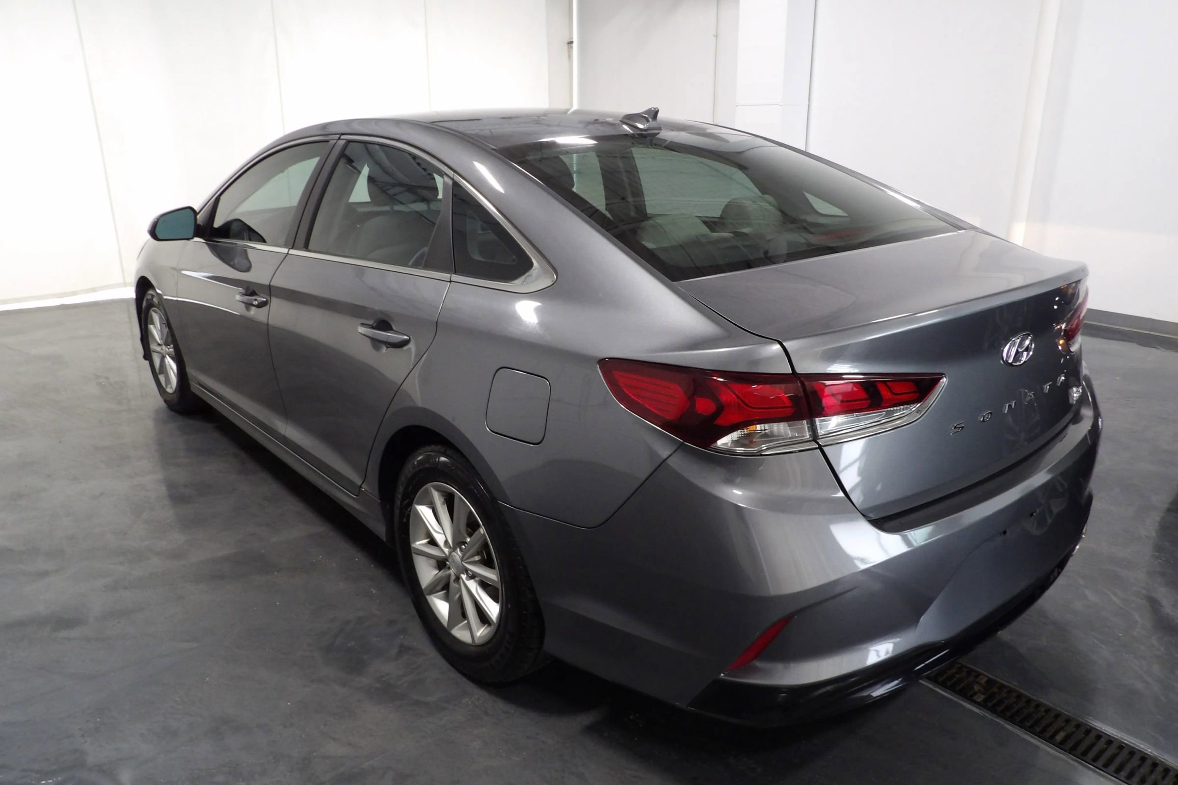 Used 2018 Hyundai Sonata ECO FWD image 6