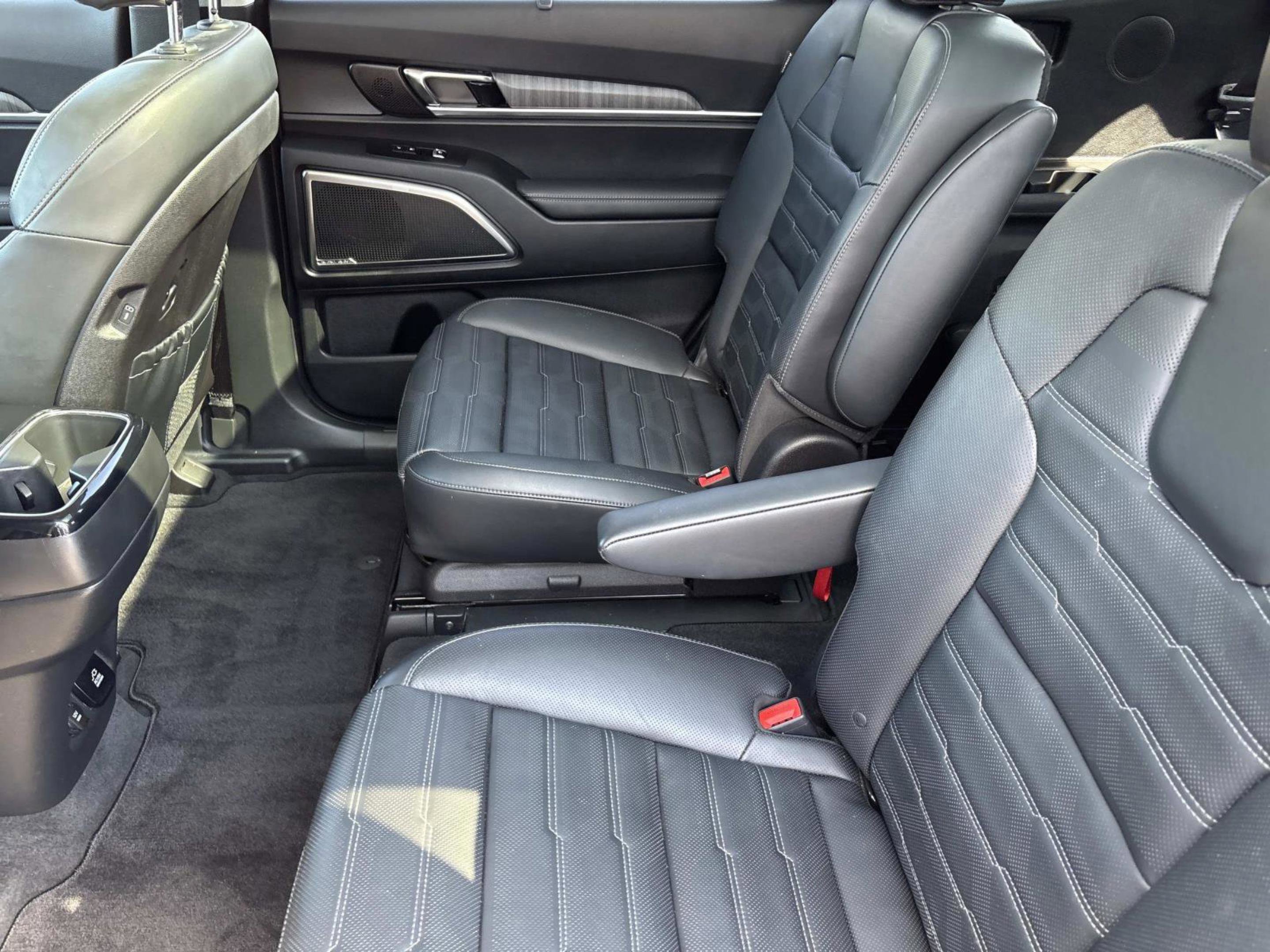 Used 2024 Kia Telluride SX Prestige image 30