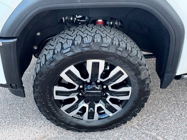 Certified 2025 GMC Sierra 2500 Denali Ultimate AWD/4WD image 11