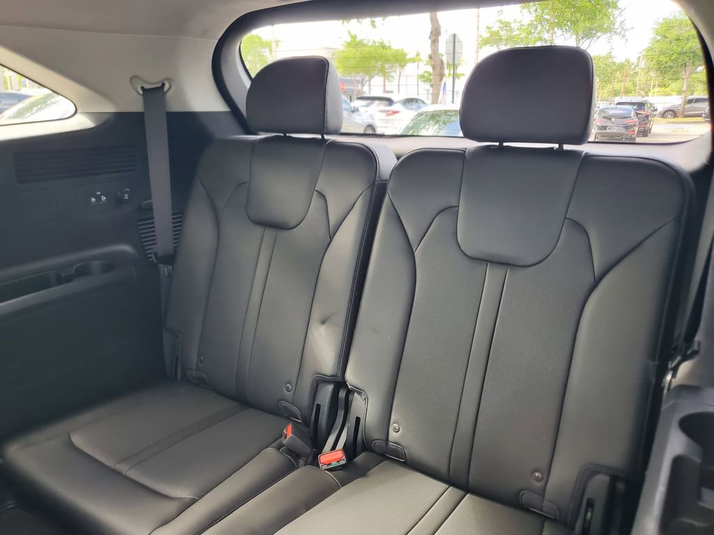 Used 2023 Kia Sorento SX FWD image 14