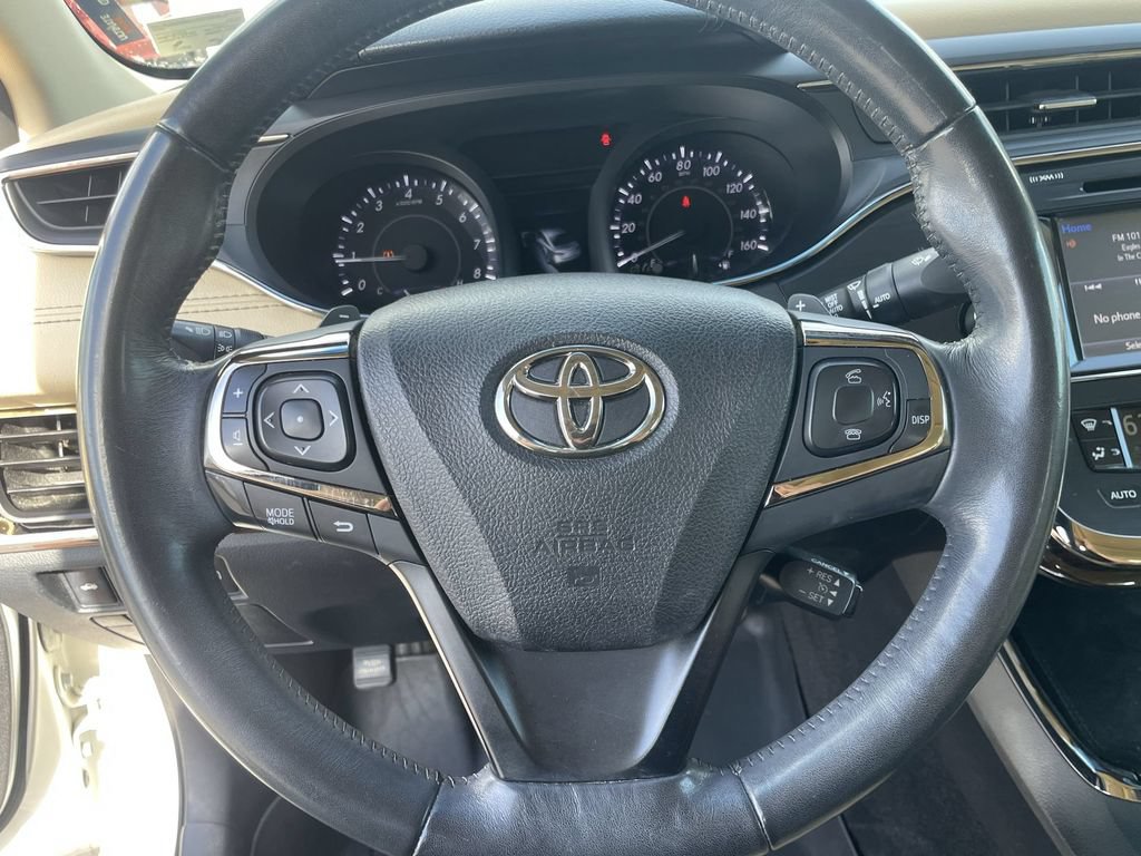 Used 2015 Toyota Avalon Limited FWD image 16