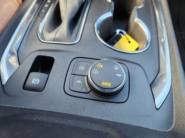 Used 2023 Chevrolet Traverse LT w/ LPO, Floor Liner Package image 47