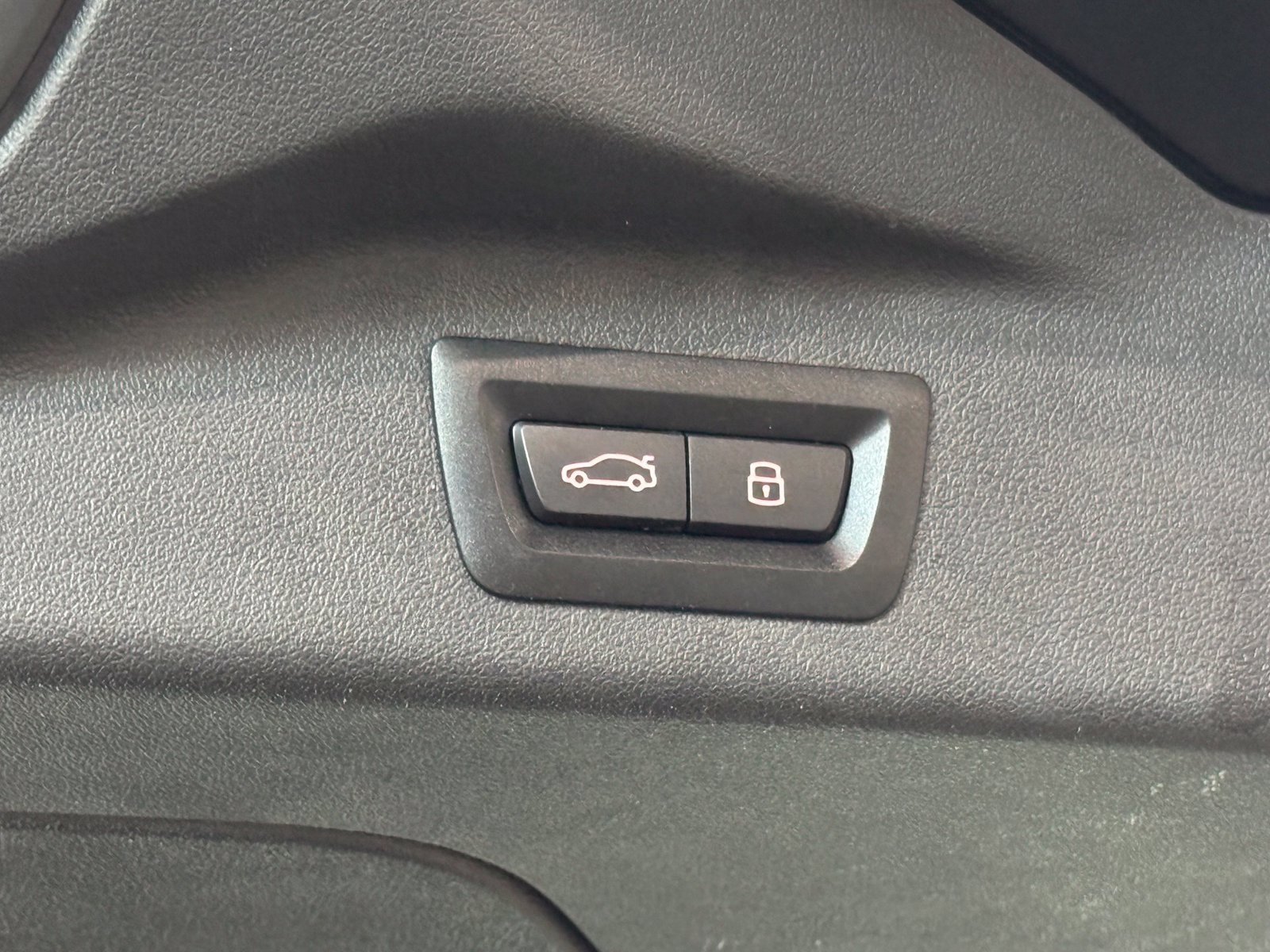Used 2024 BMW X7 M60i AWD/4WD image 13