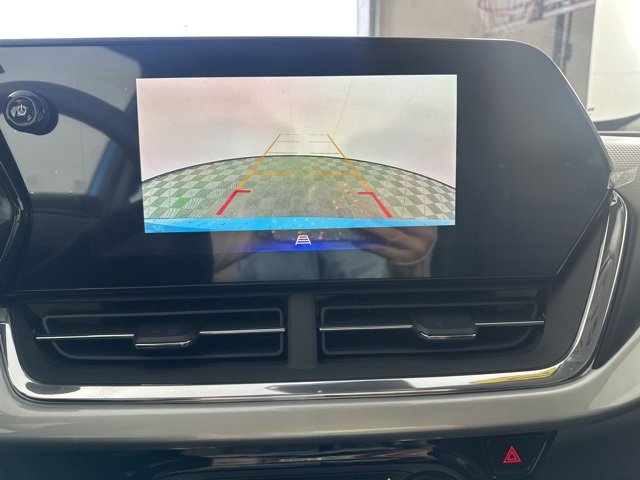 New 2026 Chevrolet Trax LT w/ Sunroof Package image 27