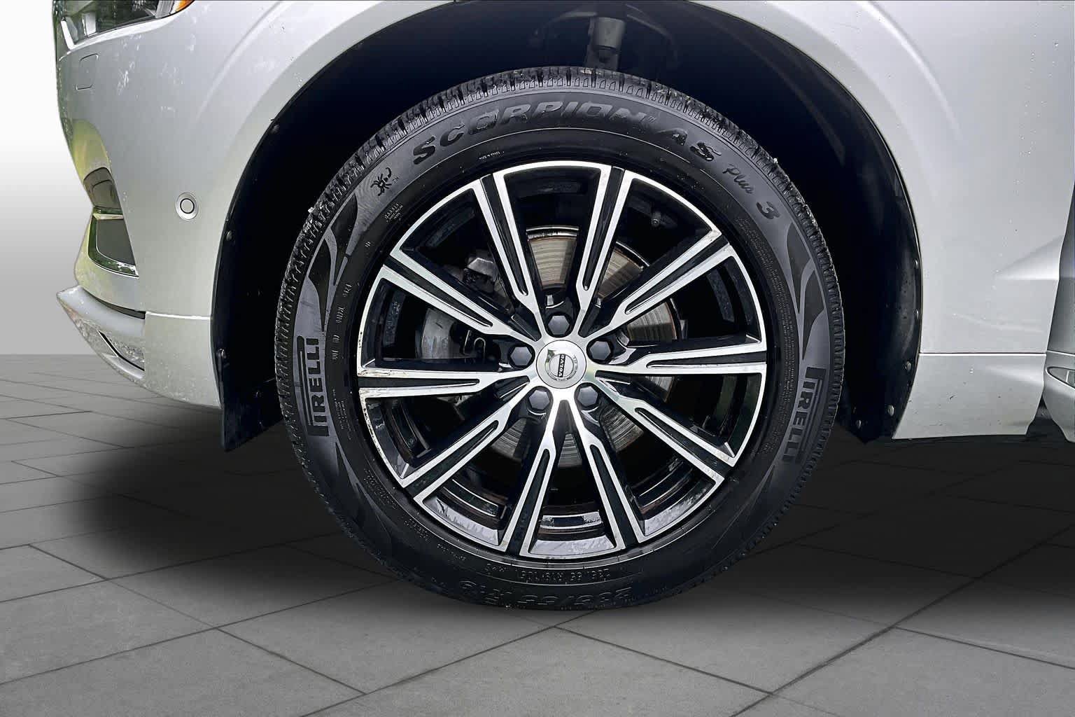 Used 2019 Volvo XC60 T5 Inscription AWD/4WD image 11