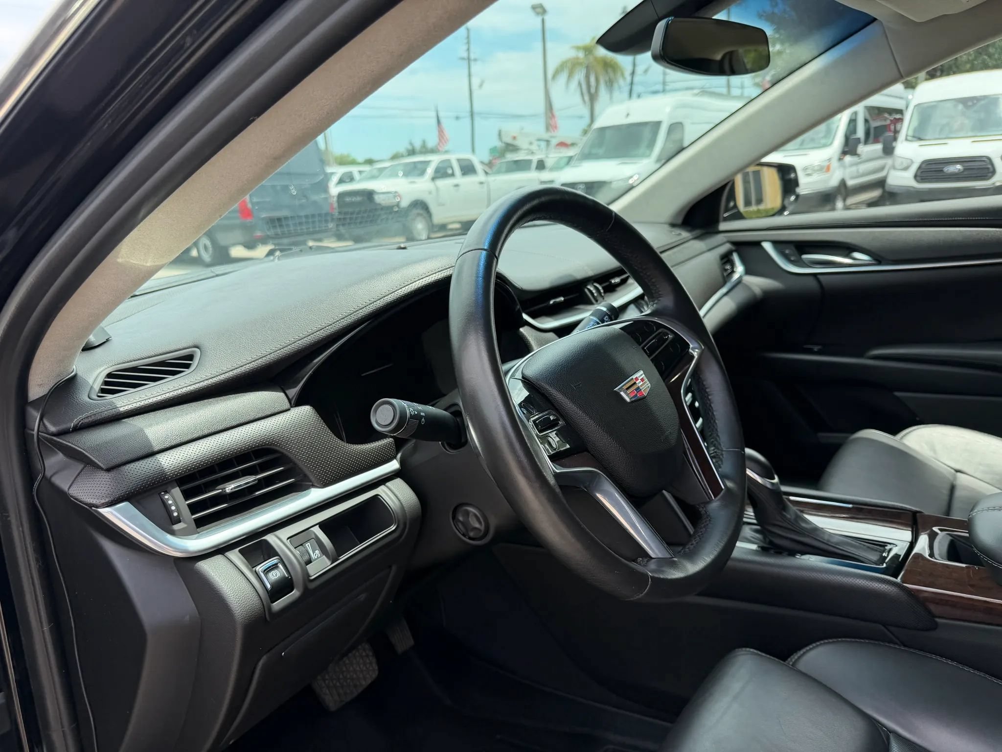 Used 2016 Cadillac XTS FWD image 11