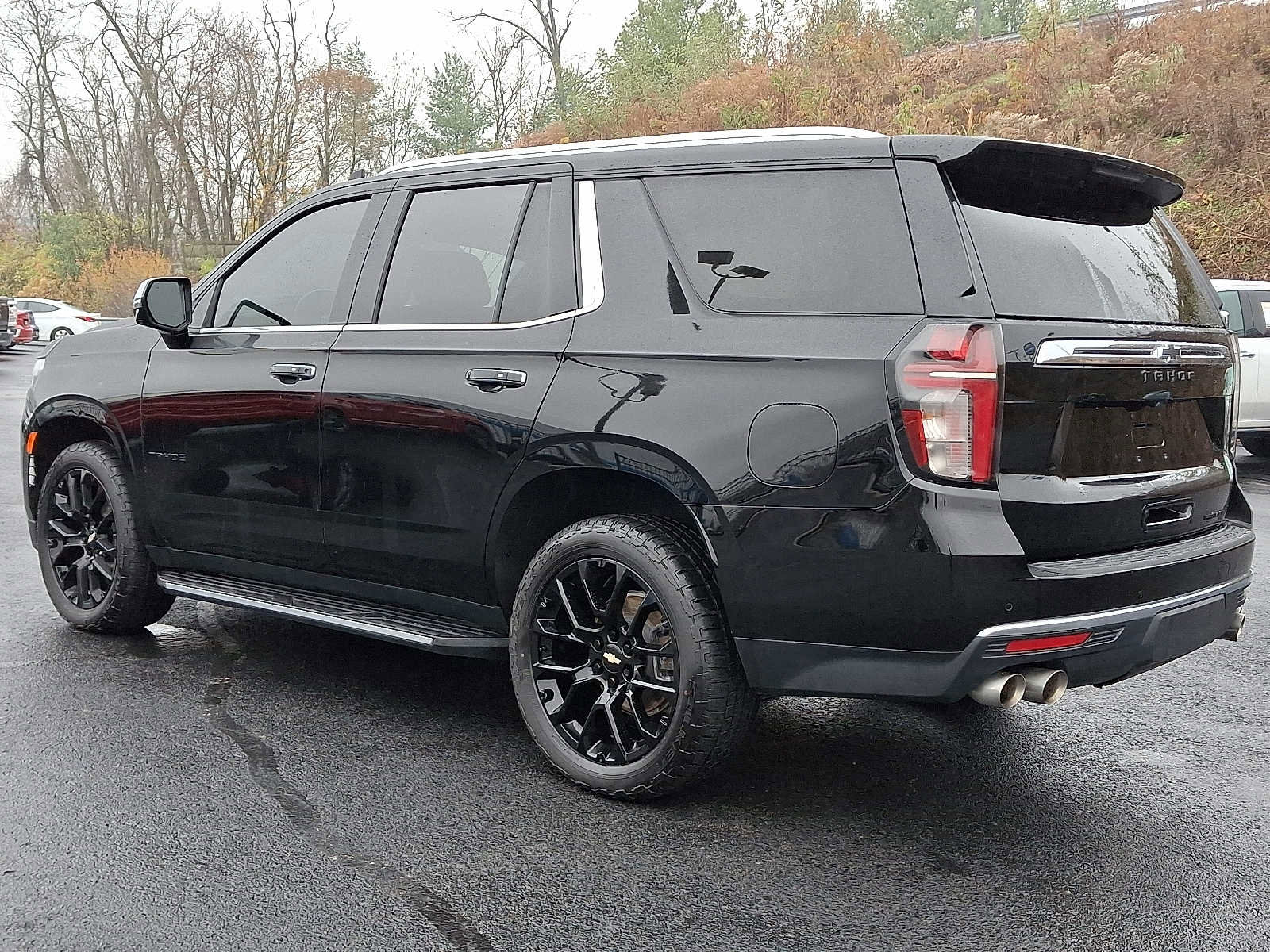 Used 2023 Chevrolet Tahoe Premier image 5