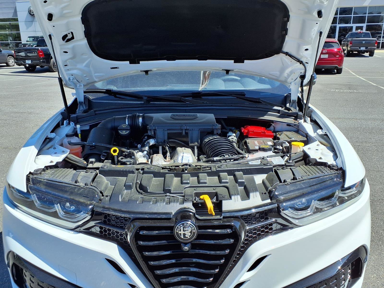 New 2026 Alfa Romeo Tonale w/ Active Assist Package AWD/4WD image 35