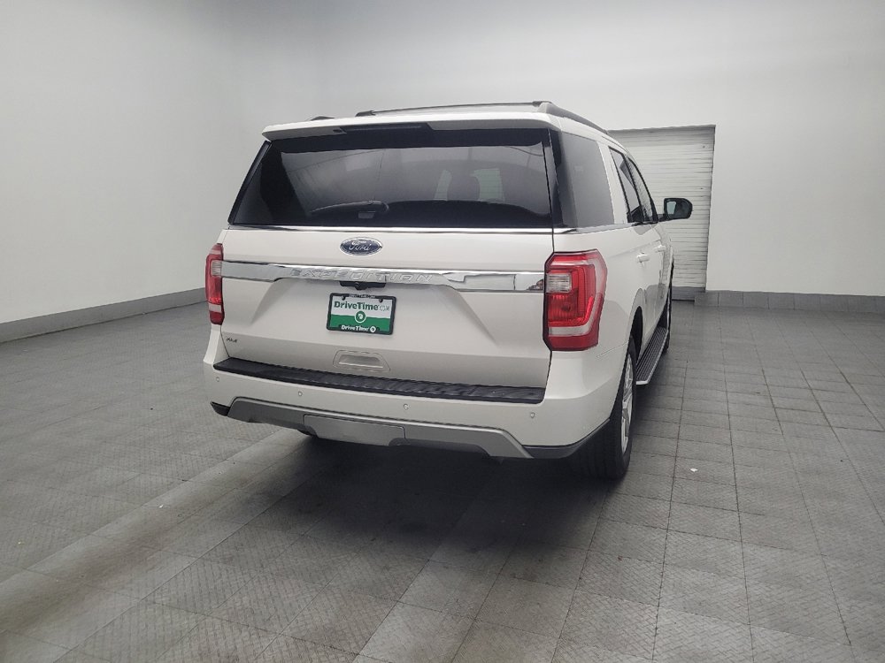 Used 2019 Ford Expedition XLT w/ Equipment Group 202A AWD/4WD image 9