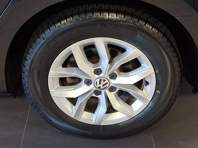 Used 2017 Volkswagen Passat 1.8T S FWD image 10