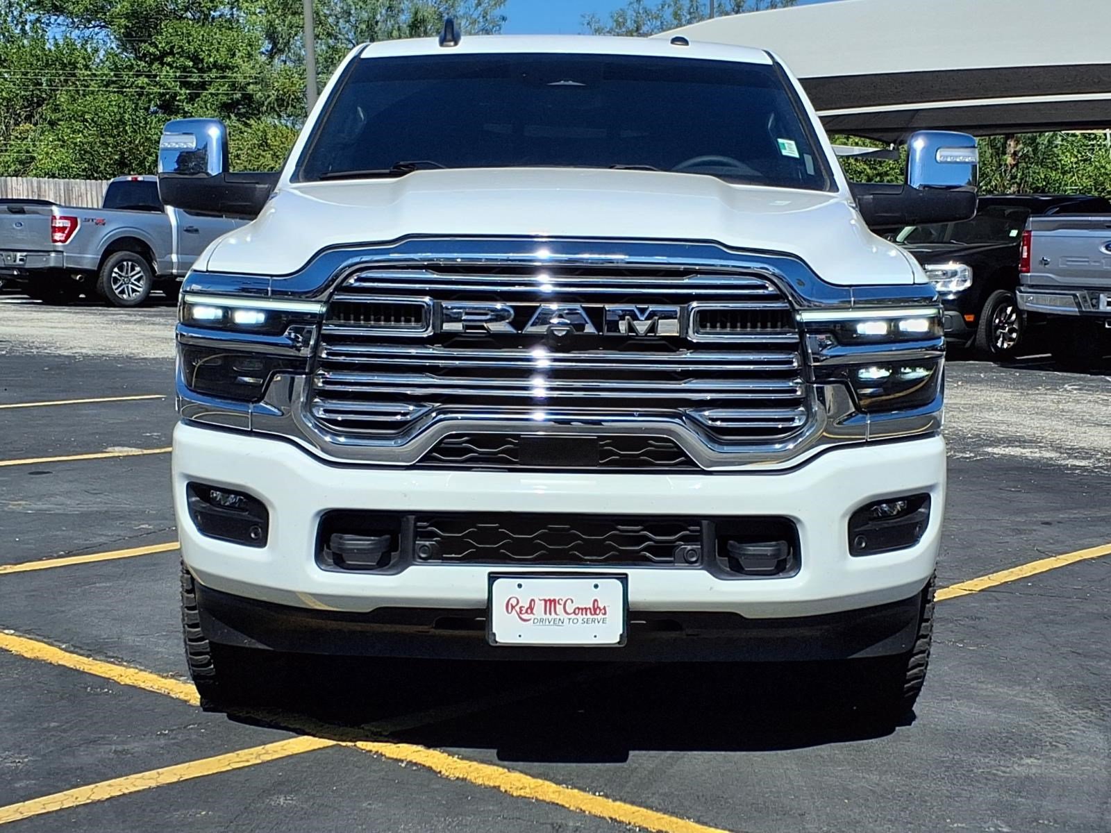 Used 2025 RAM 2500 Laramie AWD/4WD image 2