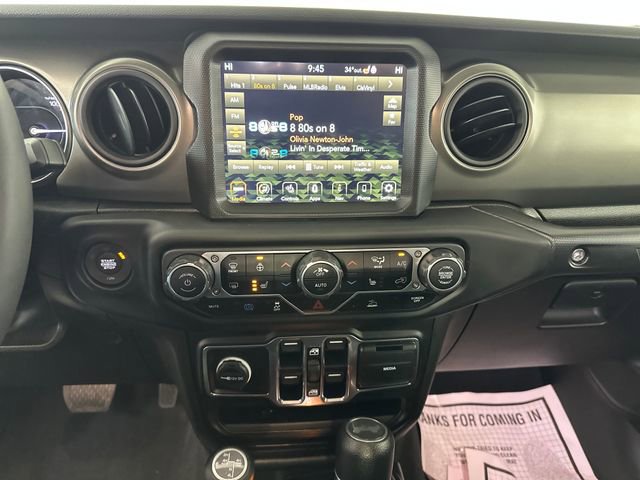 Used 2023 Jeep Wrangler Unlimited w/ Cold Weather Group image 21