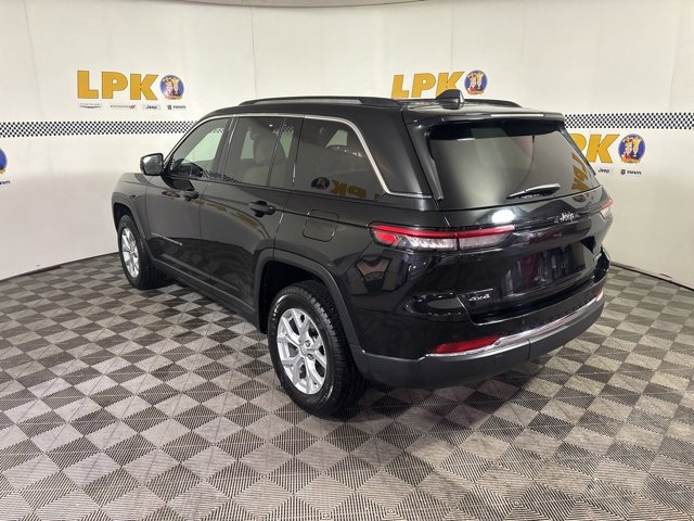 Used 2023 Jeep Grand Cherokee Limited image 13