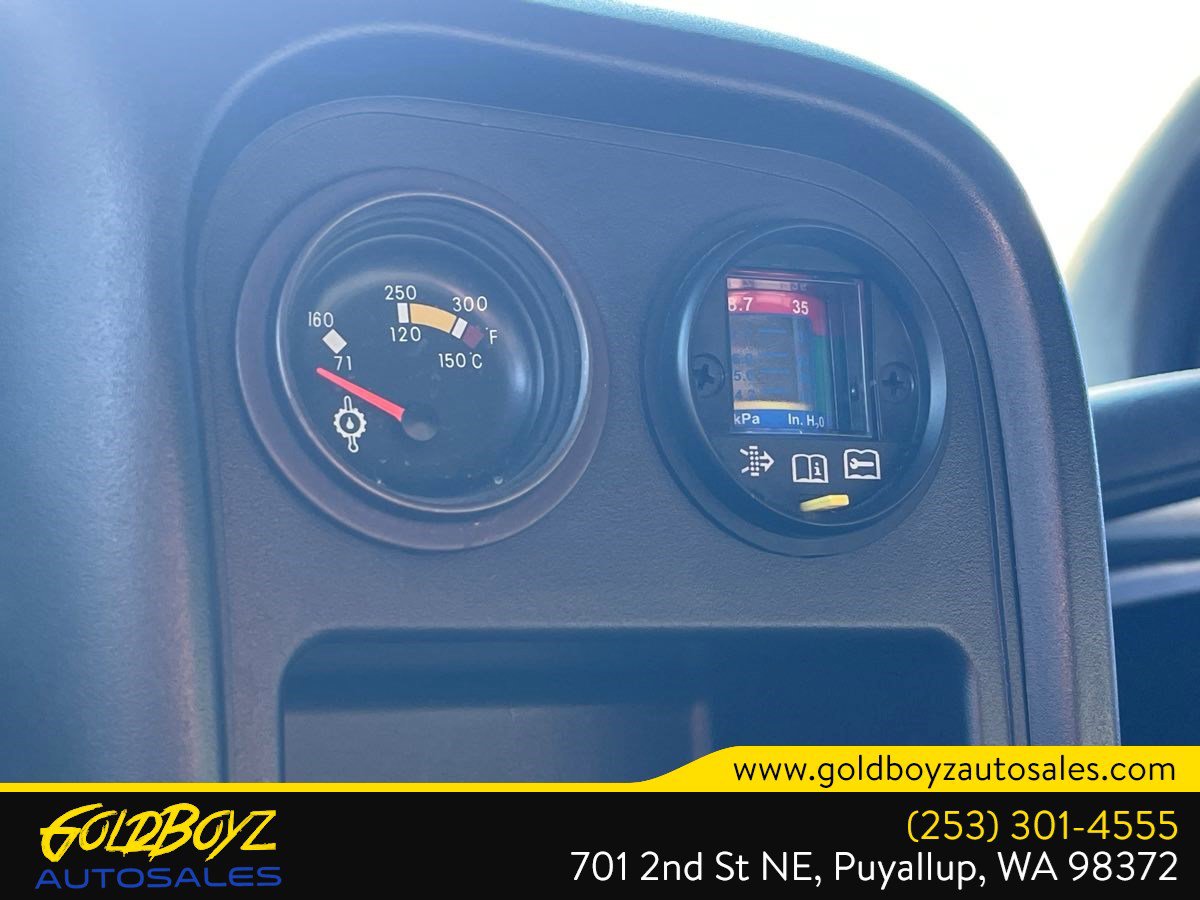 Used 2005 Chevrolet Kodiak C4500 2WD Crew Cab image 24