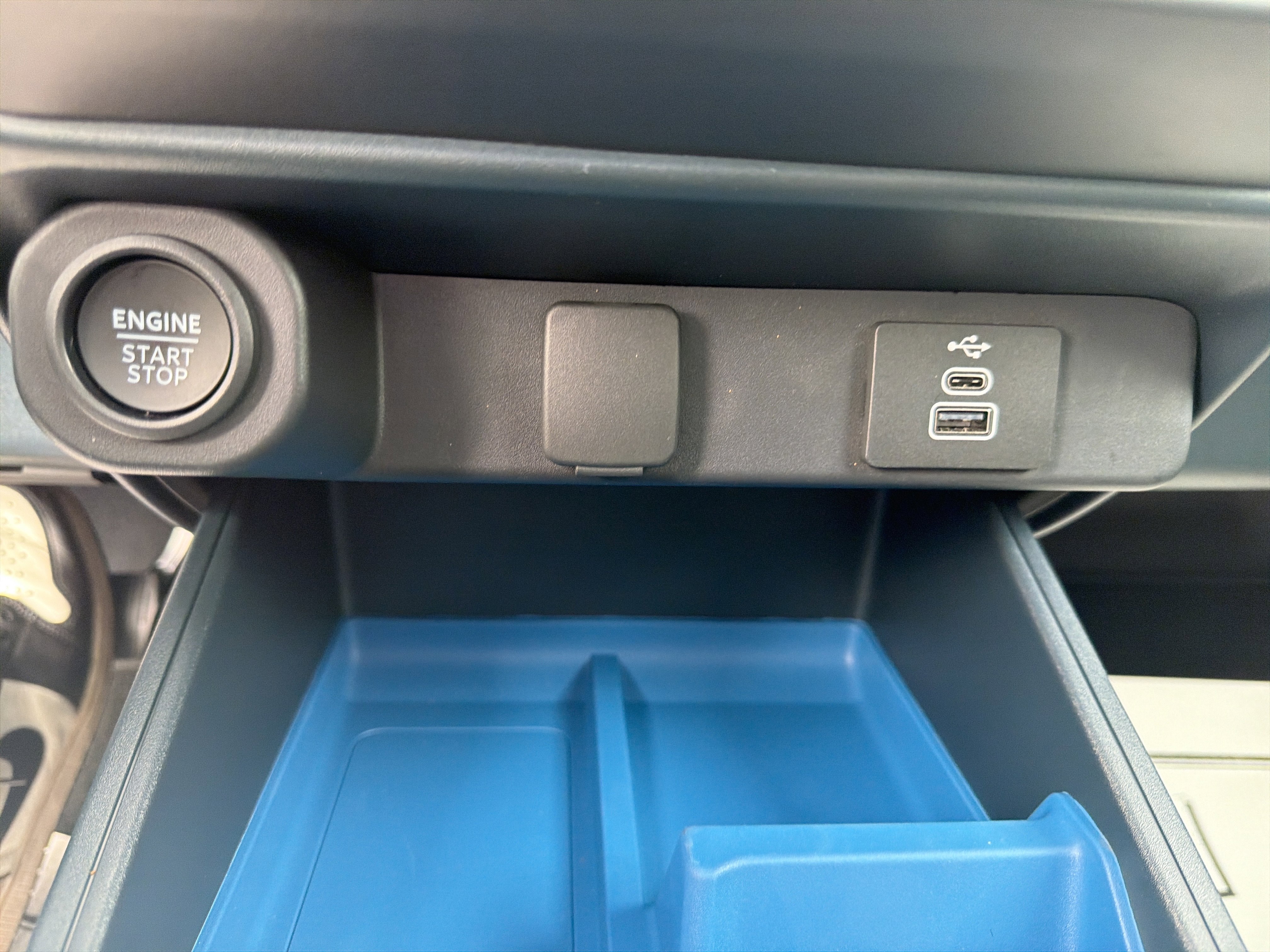 New 2025 Ford Maverick XLT w/ Equipment Group 301A image 29