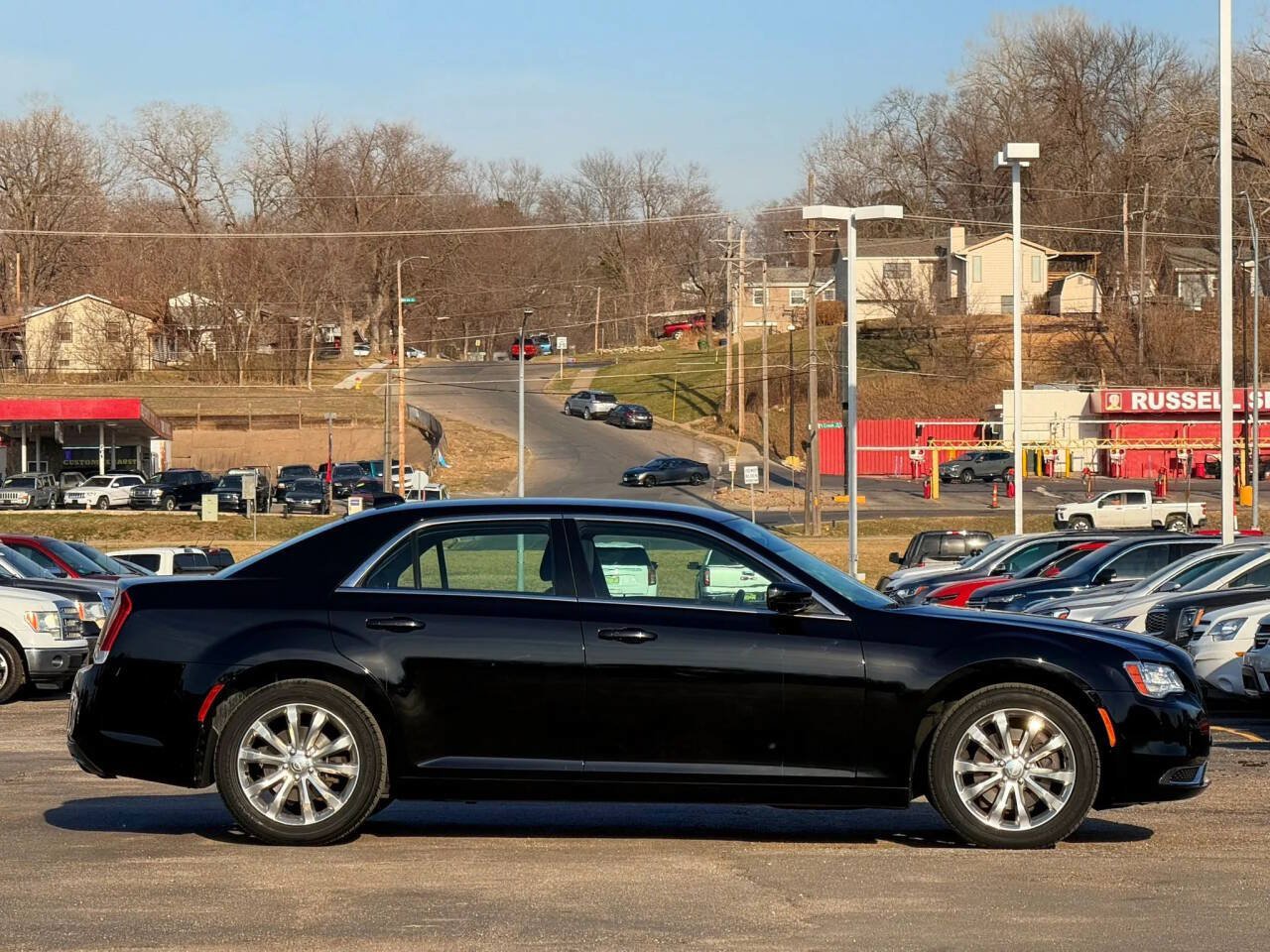 Used 2018 Chrysler 300 Touring AWD/4WD image 6