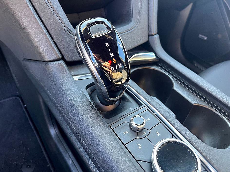 Certified 2025 Cadillac XT5 Premium Luxury image 25