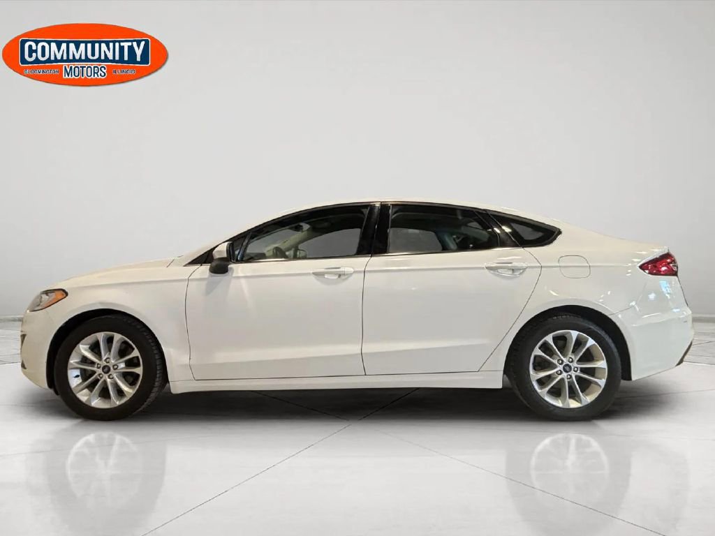 Used 2020 Ford Fusion SE image 2