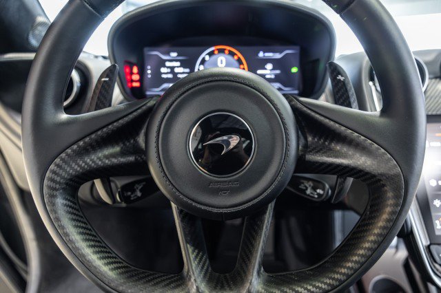 Used 2025 McLaren GTS RWD image 33