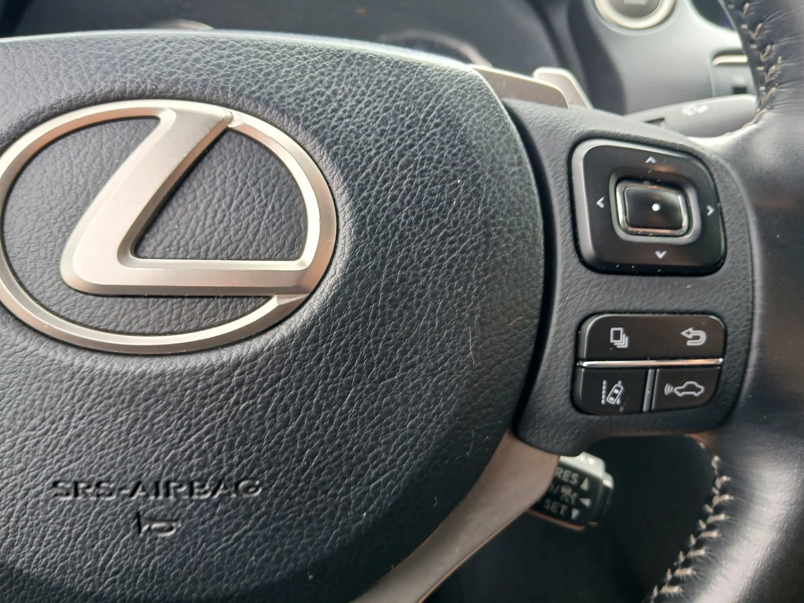 Used 2018 Lexus IS 300 w/ Premium Package RWD image 28