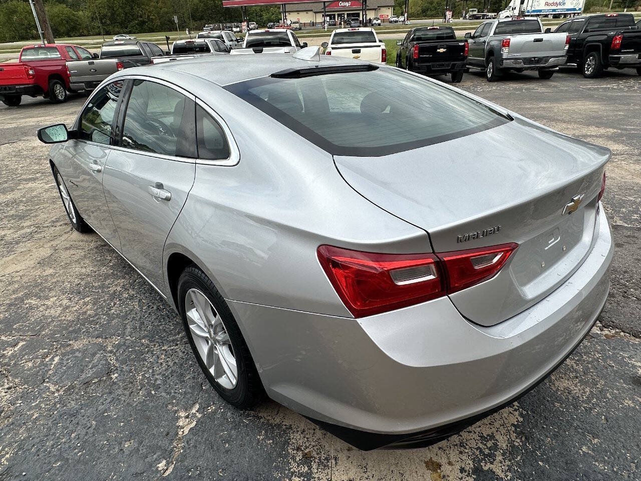 Used 2018 Chevrolet Malibu LT FWD image 6