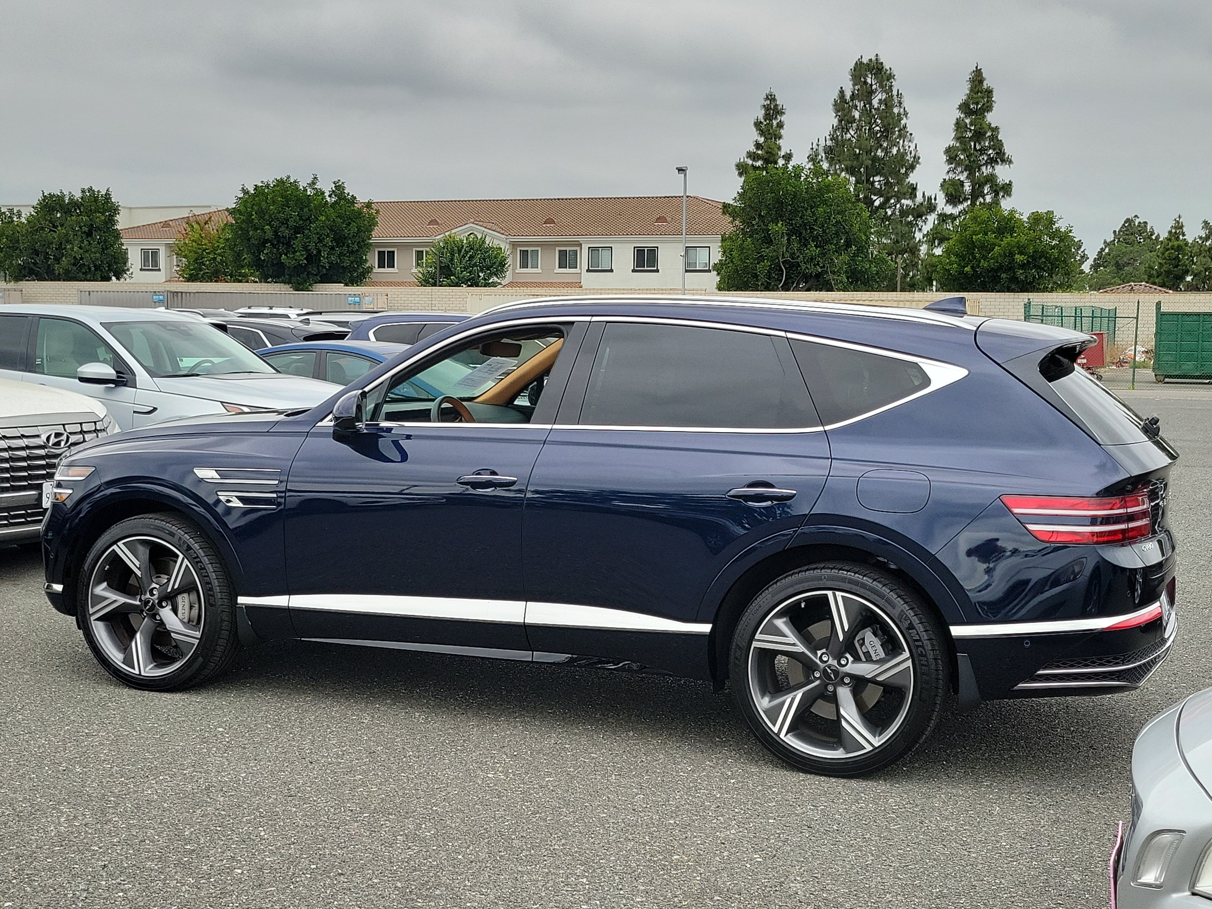 Certified 2026 Genesis GV80 3.5T Prestige AWD/4WD image 3