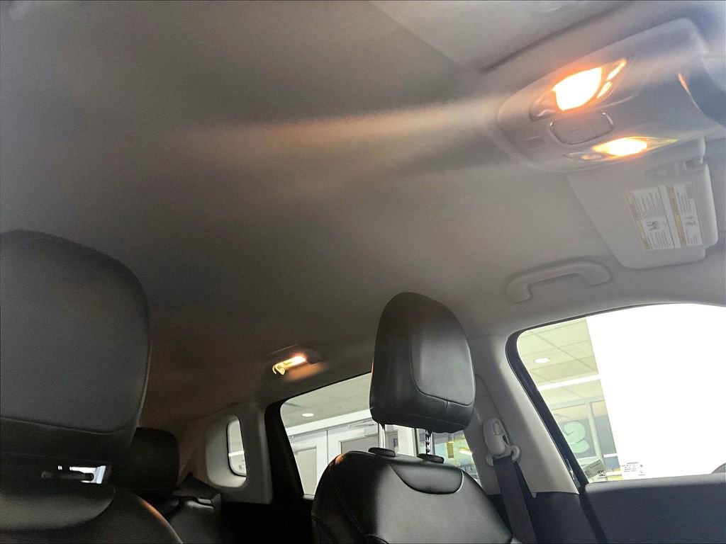 Used 2021 Jeep Compass Latitude w/ Convenience Group image 22